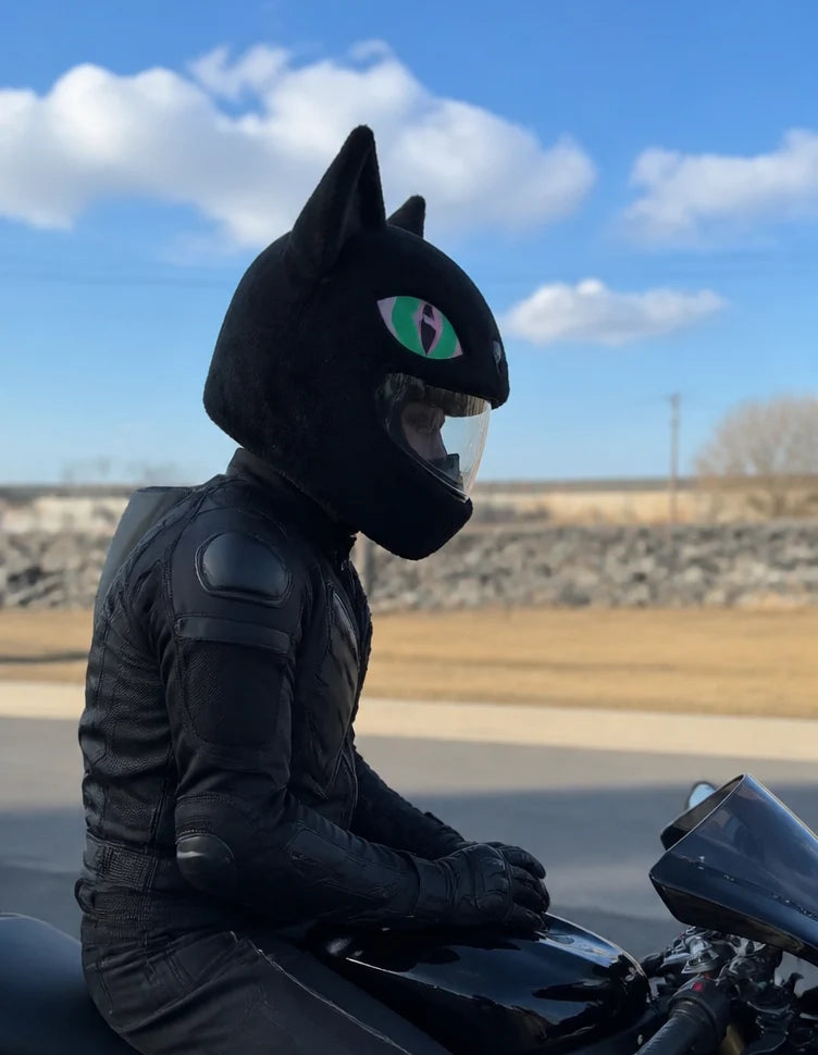 CoverMoto™ Helmet Covers